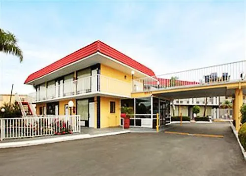 Express Inn & Suites Clearwater Pinellas Park